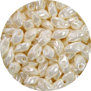 4X7mm Miyuki Magatama Beads Eggshell 421A