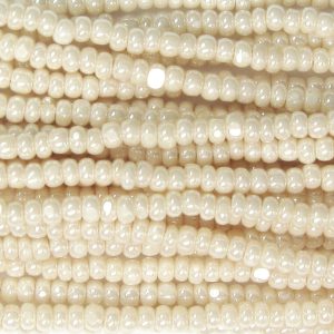 13/0 Czech Charlotte Cut Seed Bead, Light Eggshell