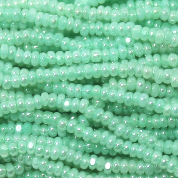 13/0 Czech Charlotte Cut Seed Bead, Ceylon Light Green*