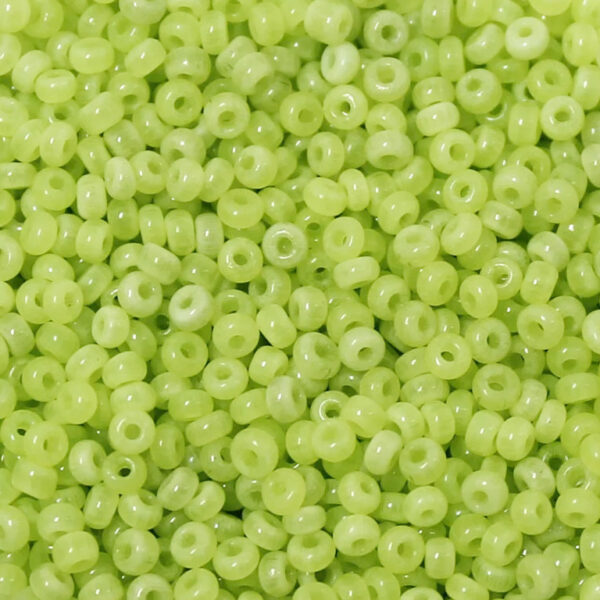 Vintage 11/0 Czech Seed Bead Old World Greasy Light Green