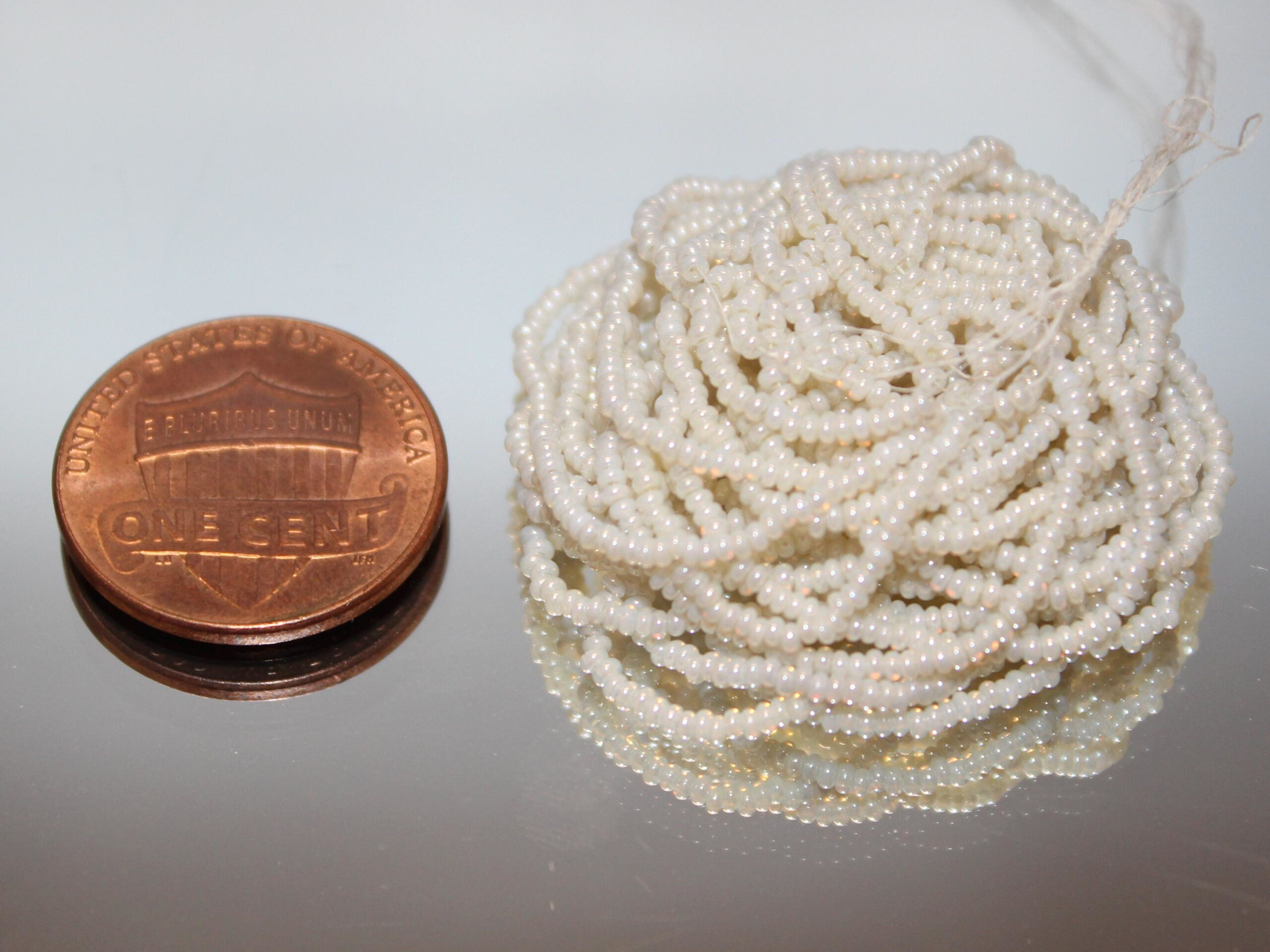 16/0 Vintage Micro Ceylon Light Muddy White hank