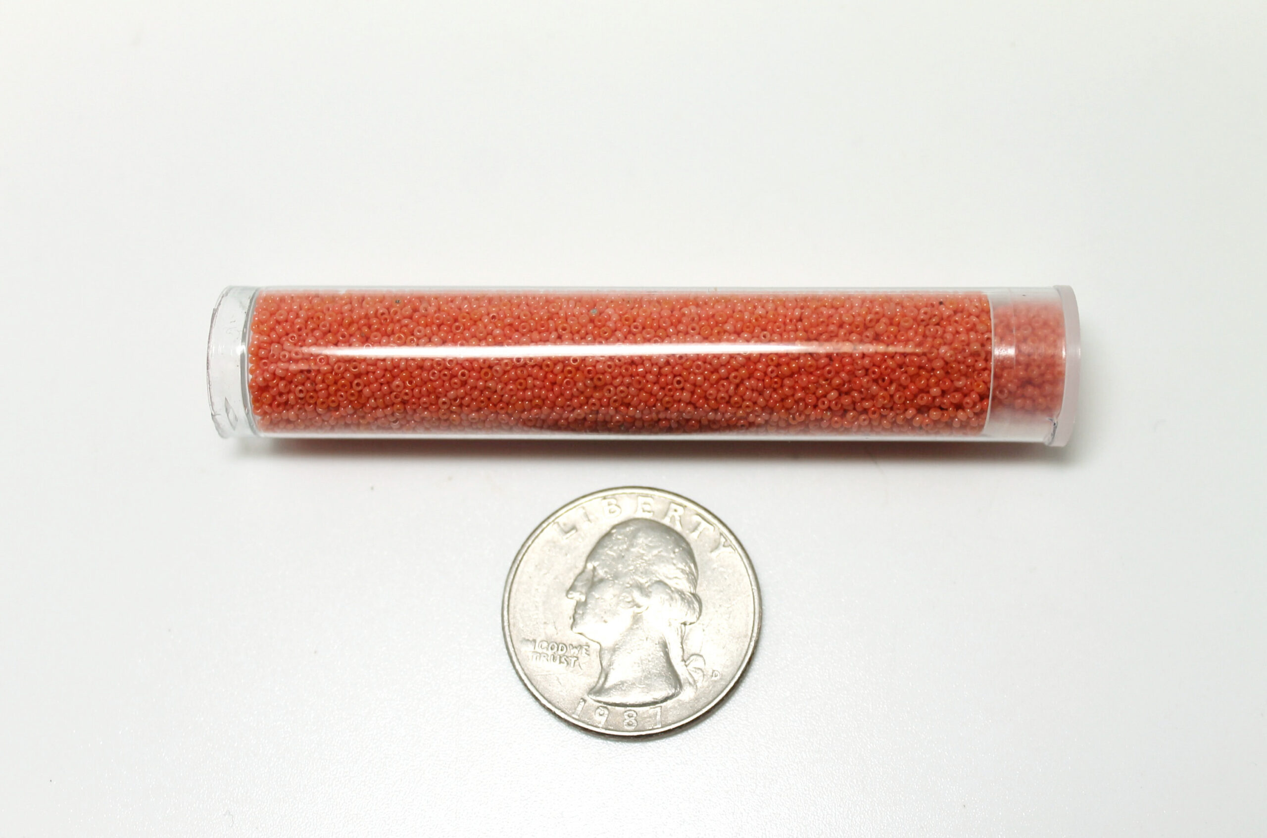 18/0 Vintage Micro Opaque Coral 15 grams