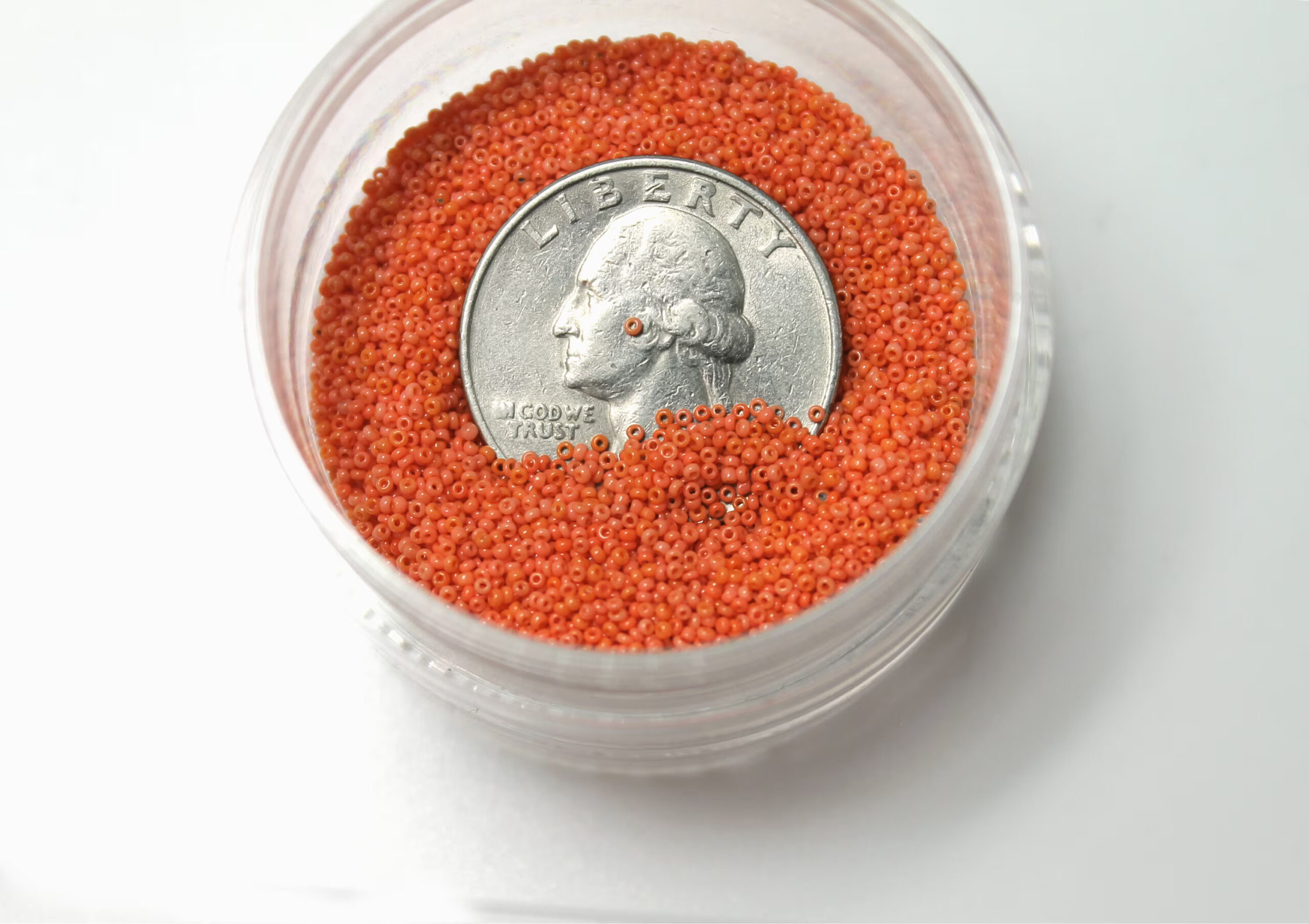 18/0 Vintage Micro Opaque Coral 15 grams