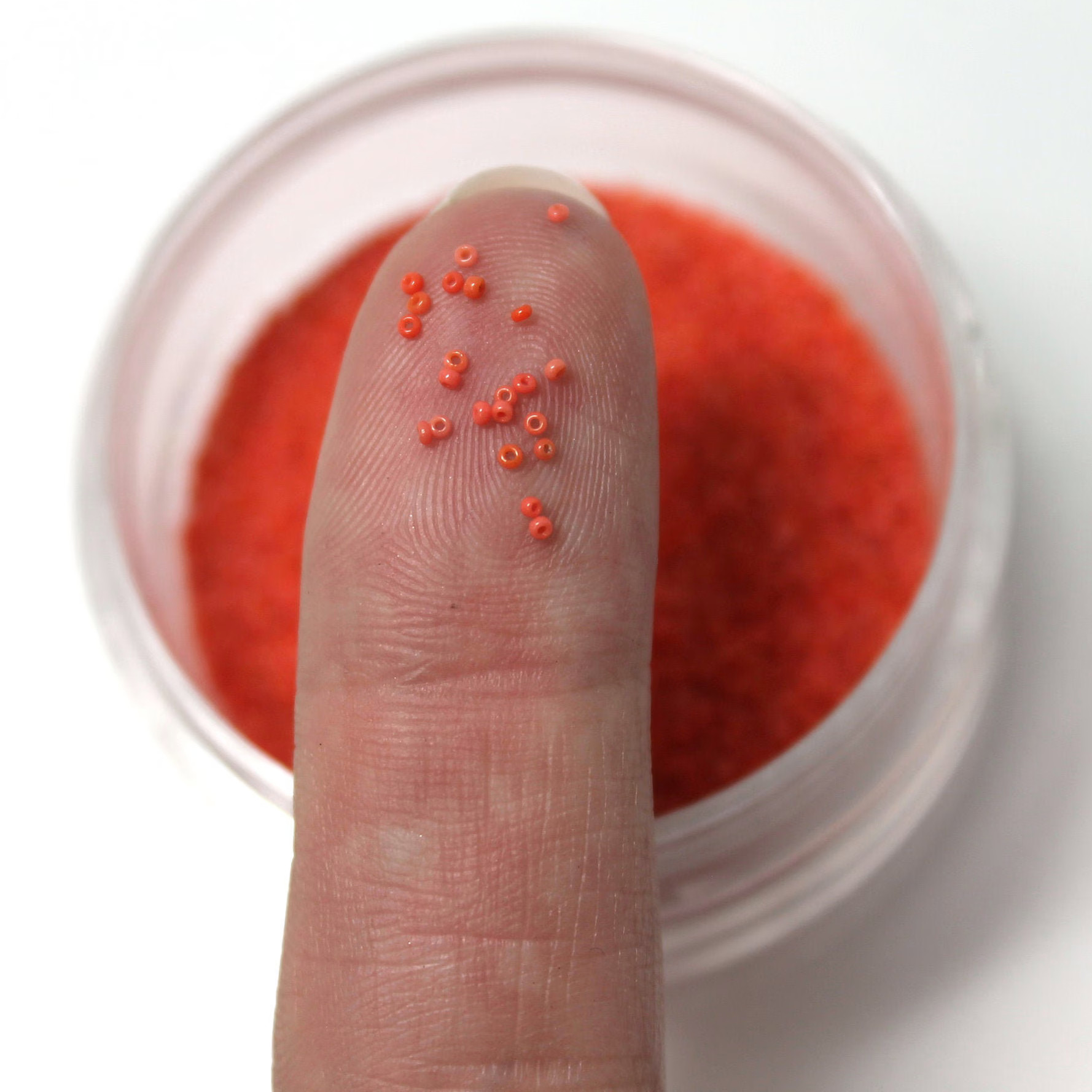 18/0 Vintage Micro Opaque Coral 15 grams