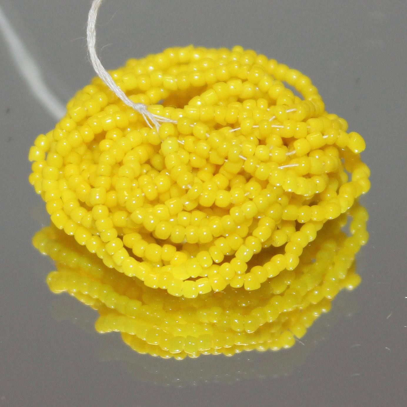 18/0 Vintage Micro Opaque Corn Yellow hank