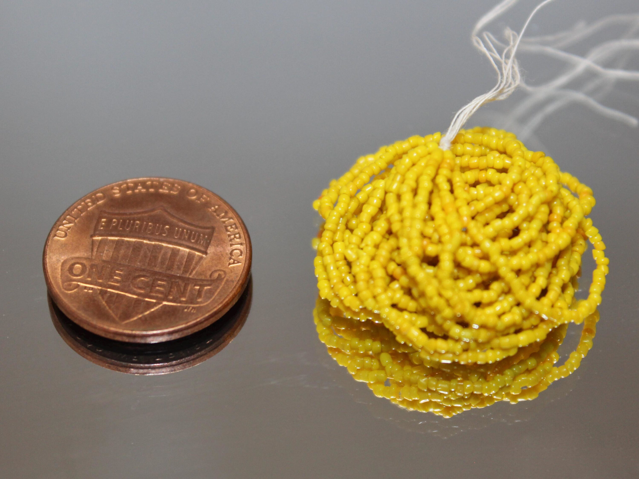 20/0 Vintage Micro Opaque Corn Yellow hank