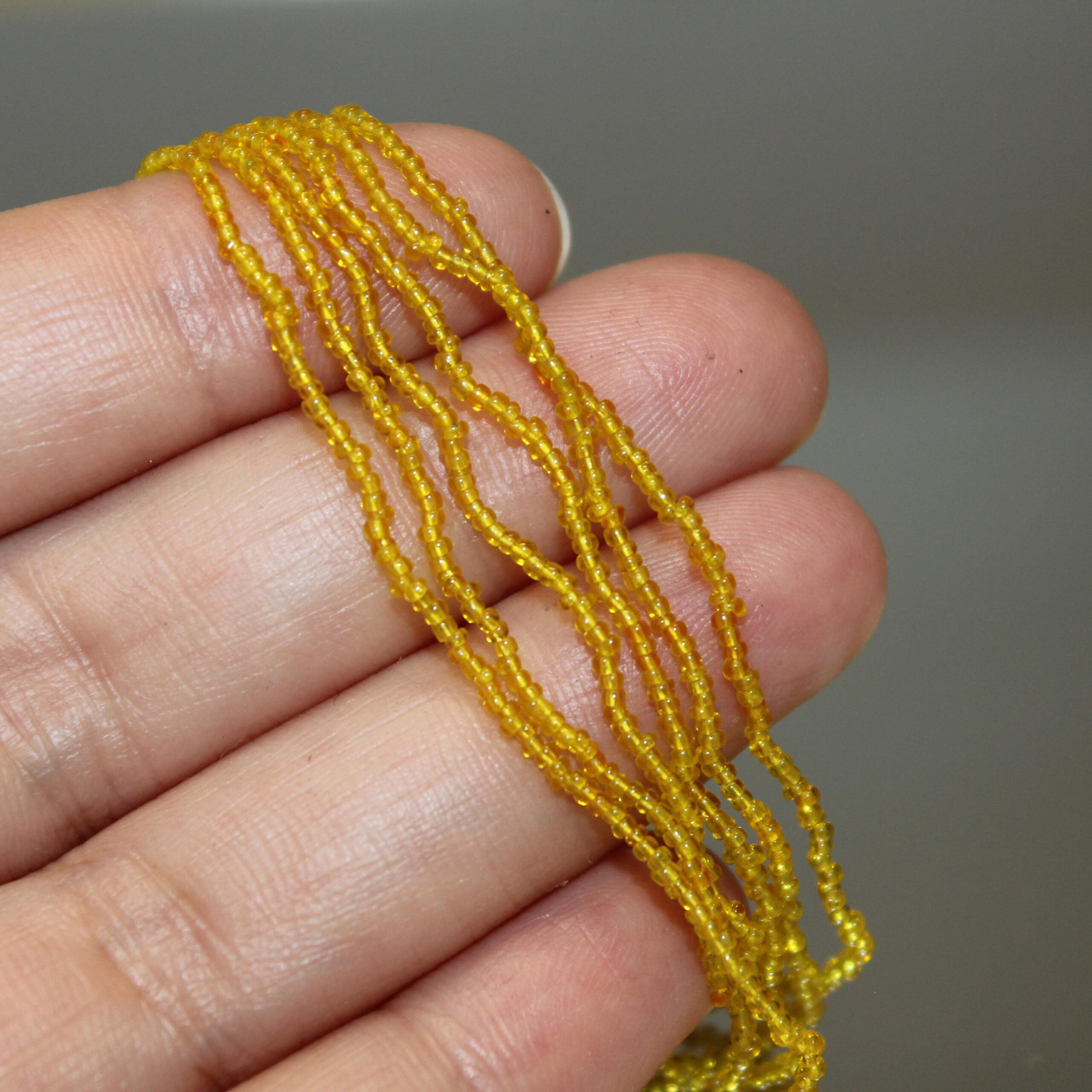 16/0 Vintage Micro Transparent Citrine hank