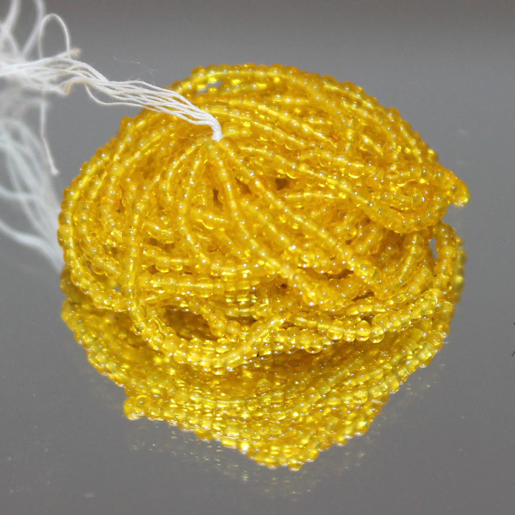 16/0 Vintage Micro Transparent Medium Citrine hank